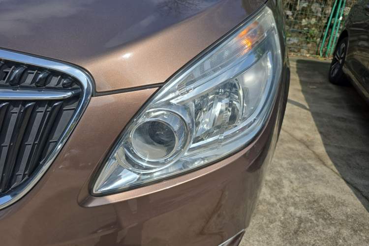 Used Buick GL8 2018 28T Comfort Model China VI Standard Left Front Headlight