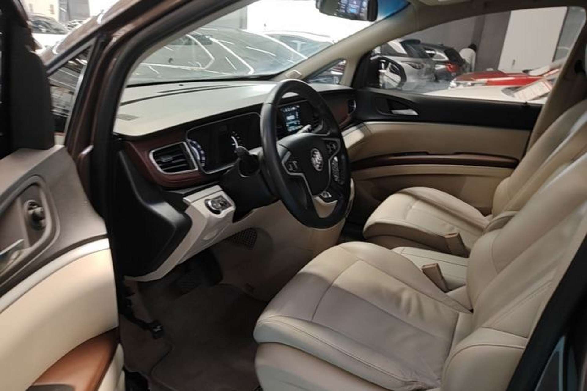 Used Buick GL8 2018 28T Luxury Model China VI Standard Left Front Seat