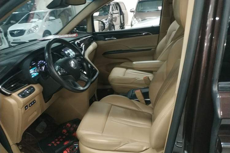 Used Buick GL8 2018 ES 28T Flagship Model China VI Standard Left Front Seat
