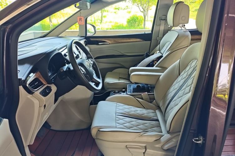 Used Buick GL8 2018 ES 28T Comfort Model China VI Standard Left Front Seat