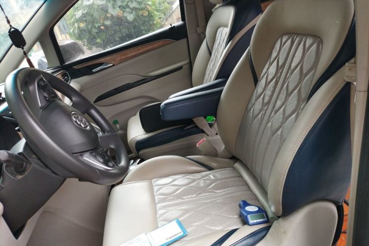 Used Buick GL8 2018 ES 28T Comfort Model China VI Standard Left Front Seat