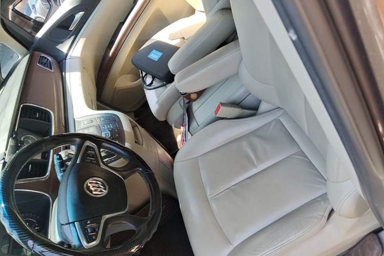 Used Buick GL8 2018 28T Luxury Model China VI Standard Left Front Seat