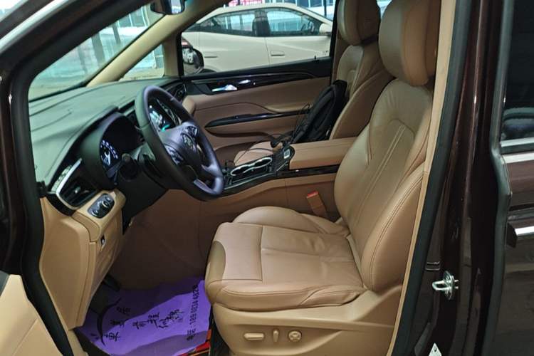 Used Buick GL8 2018 ES 28T Luxury Model China VI Standard Left Front Seat