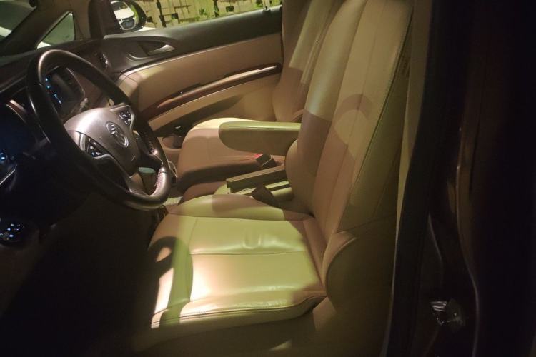 Used Buick GL8 2018 28T Luxury Model China VI Standard Left Front Seat