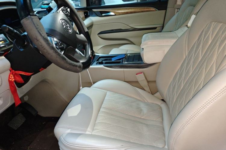 Used Buick GL8 2018 ES 28T Comfort Model China VI Standard Left Front Seat