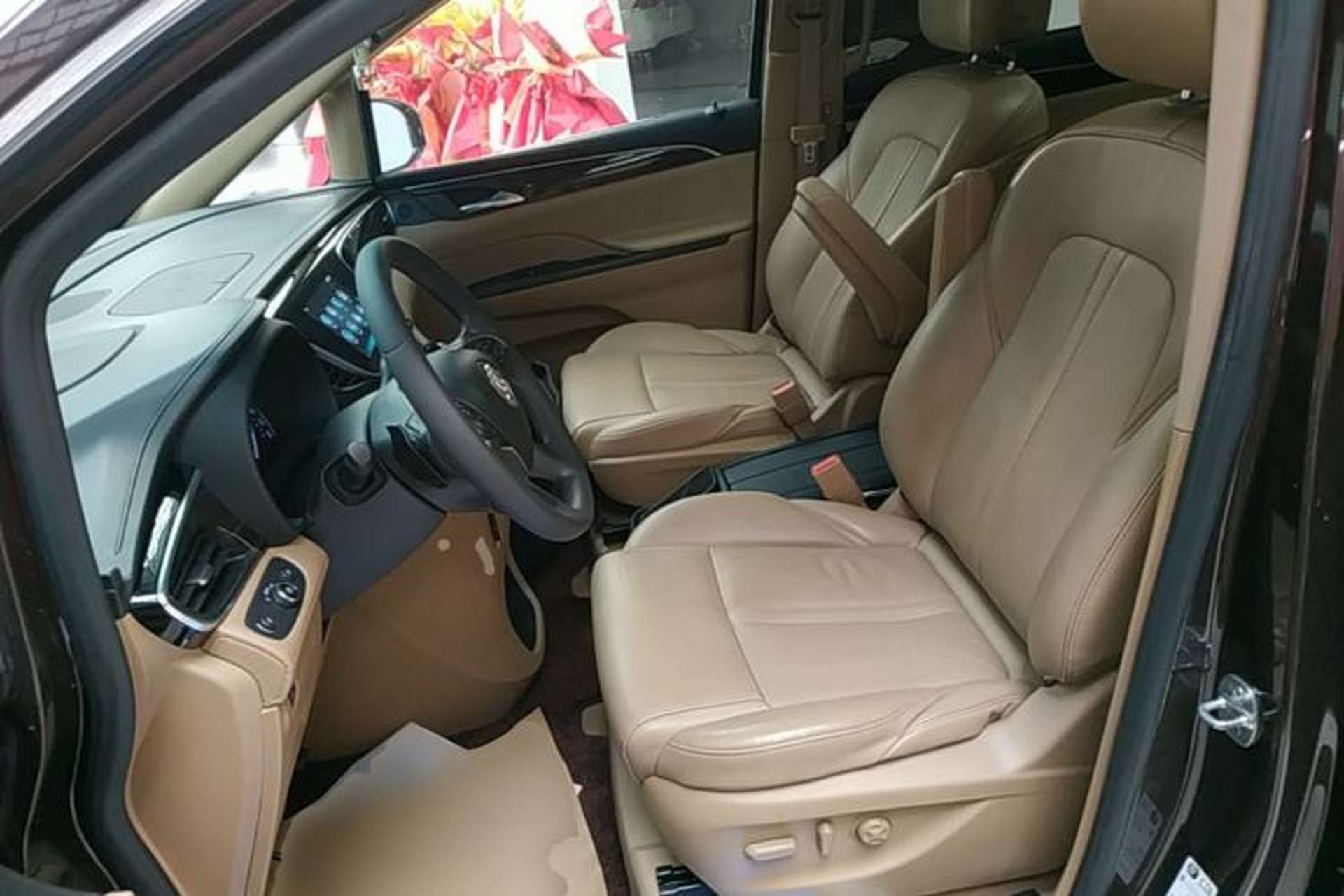 Used Buick GL8 2018 ES 28T Luxury Model China VI Standard Left Front Seat
