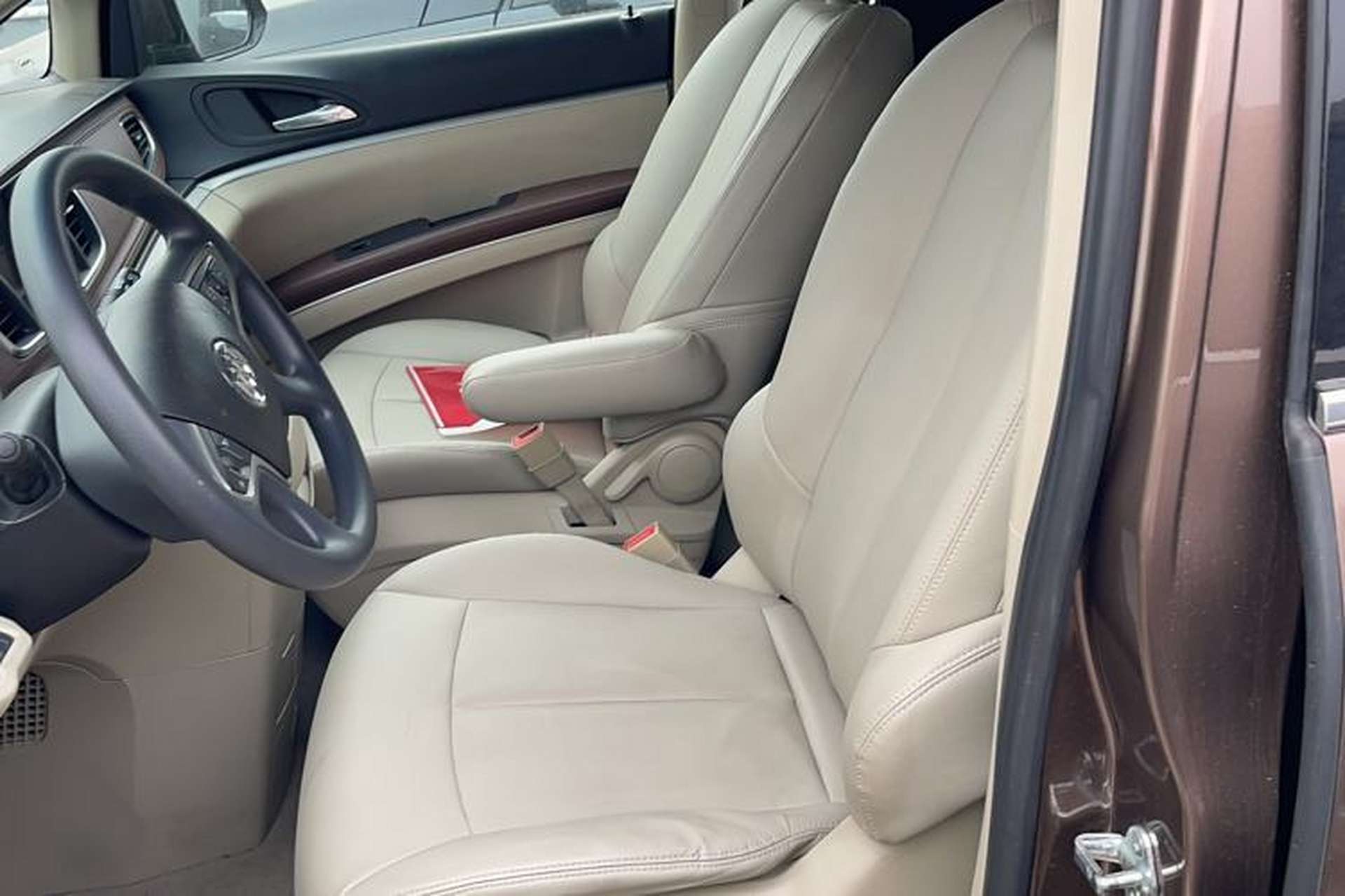Used Buick GL8 2018 28T Comfort Model China VI Standard Left Front Seat