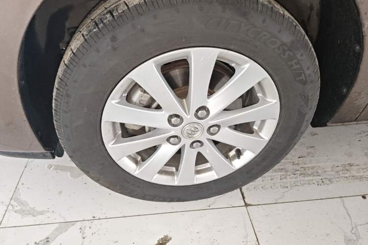 Used Buick GL8 2018 28T Luxury Model China VI Standard Left Front Wheel Hub