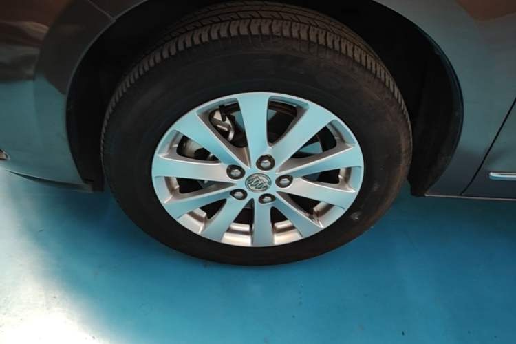 Used Buick GL8 2018 28T Luxury Model China VI Standard Left Front Wheel Hub