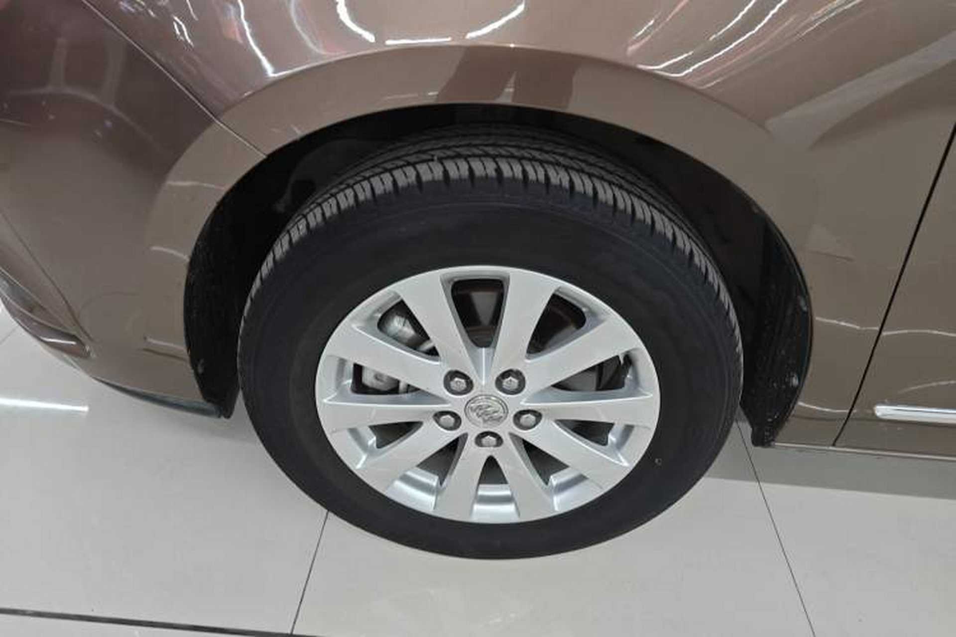 Used Buick GL8 2018 28T Luxury Model China VI Standard Left Front Wheel Hub