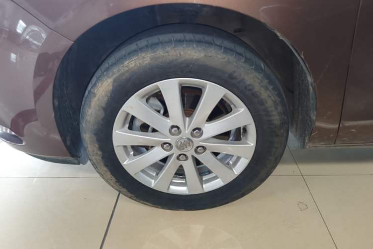 Used Buick GL8 2018 28T Comfort Model China VI Standard Left Front Wheel Hub