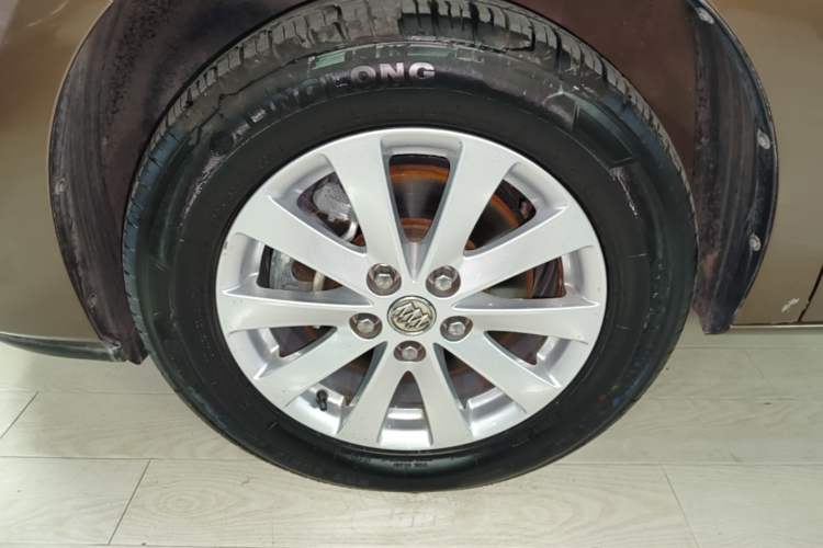 Used Buick GL8 2018 28T Luxury Model China VI Standard Left Front Wheel Hub