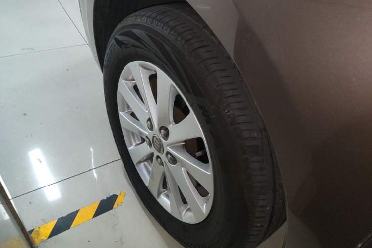 Used Buick GL8 2018 28T Comfort Model China VI Standard Left Front Wheel Hub