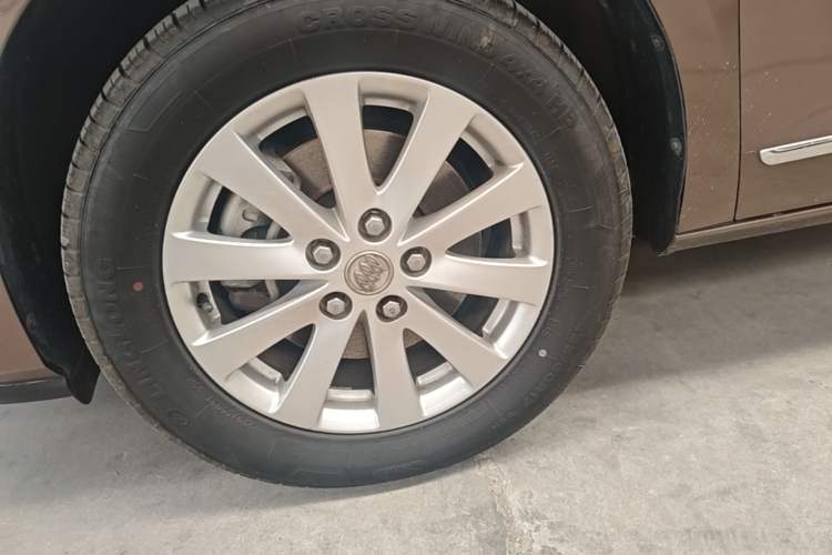 Used Buick GL8 2018 28T Prestige Version China VI Standard Left Front Wheel Hub