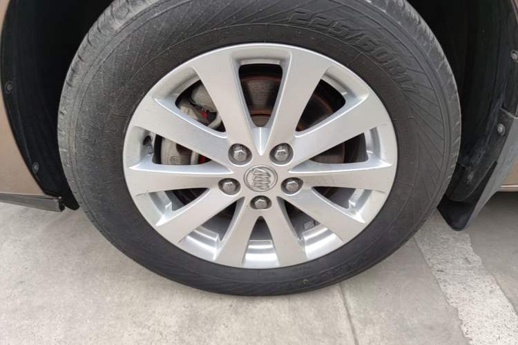 Used Buick GL8 2018 28T Prestige Version China VI Standard Left Front Wheel Hub