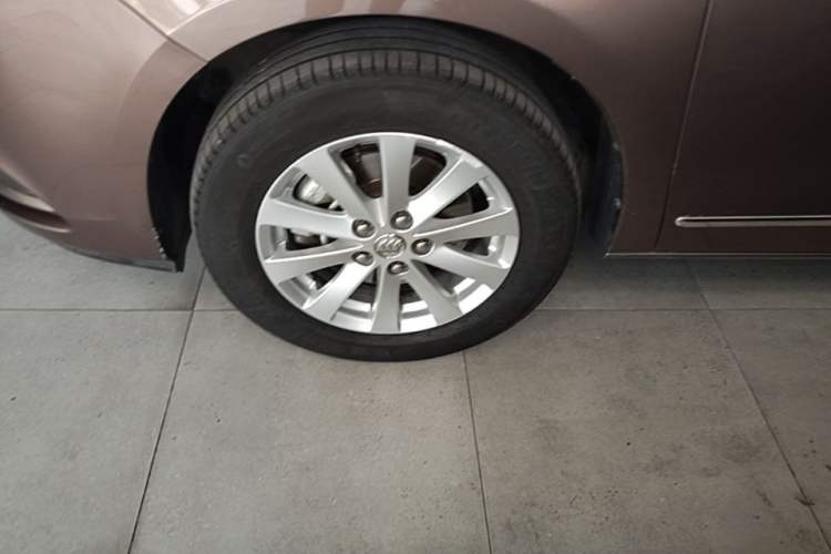 Used Buick GL8 2018 28T Prestige Version China VI Standard Left Front Wheel Hub
