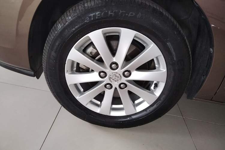 Used Buick GL8 2018 28T Prestige Version China VI Standard Left Front Wheel Hub