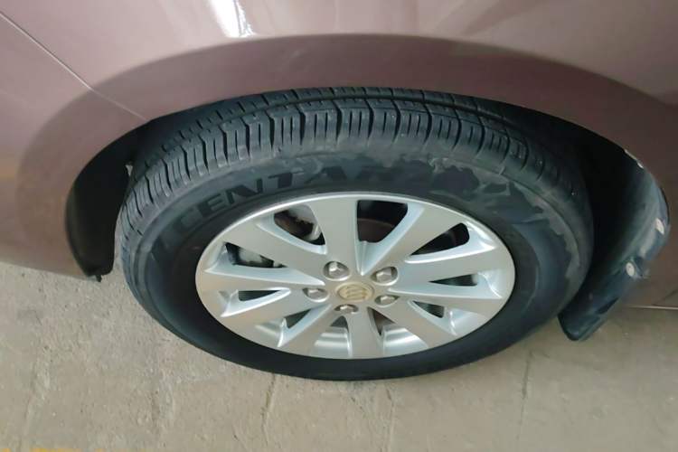 Used Buick GL8 2018 28T Luxury Model China VI Standard Left Front Wheel Hub