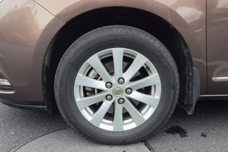 Used Buick GL8 2018 28T Luxury Model China VI Standard Left Front Wheel Hub
