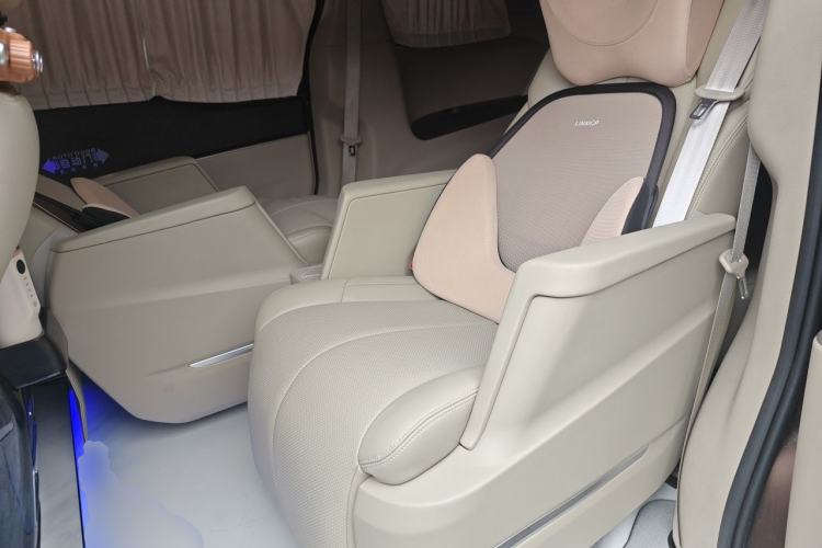 Used Buick GL8 2018 28T Luxury Model China VI Standard Left Rear Seat