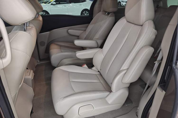 Used Buick GL8 2018 28T Luxury Model China VI Standard Left Rear Seat
