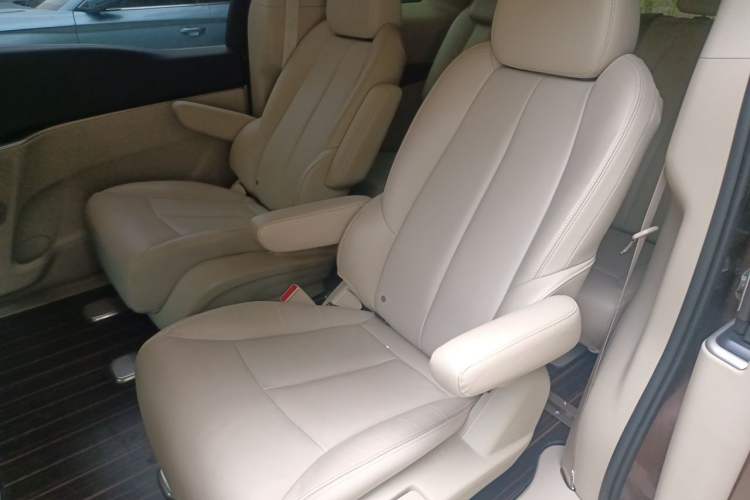 Used Buick GL8 2018 28T Luxury Model China VI Standard Left Rear Seat