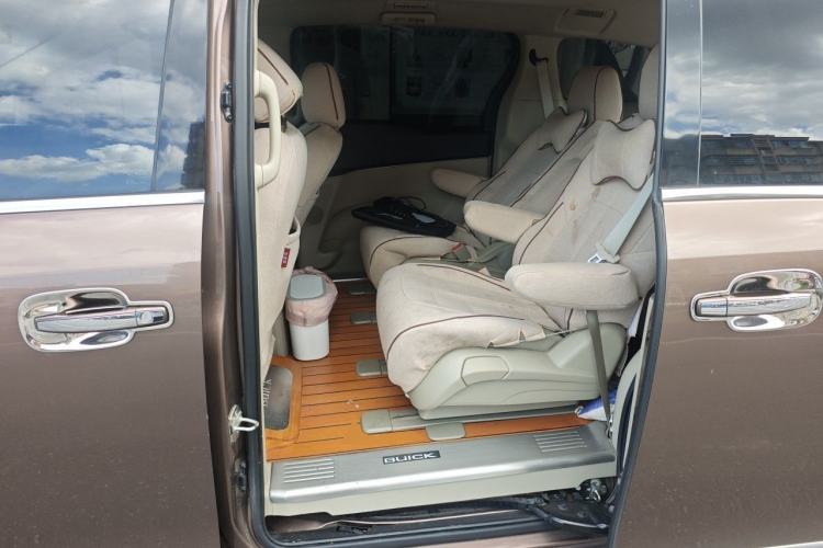 Used Buick GL8 2018 28T Luxury Model China VI Standard Left Rear Seat