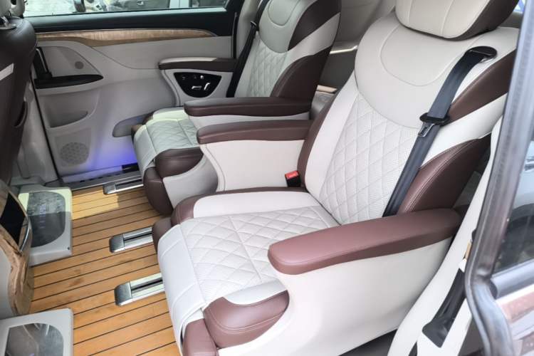 Used Buick GL8 2018 ES 28T Comfort Model China VI Standard Left Rear Seat