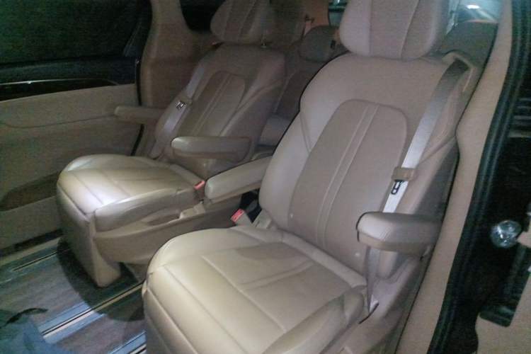Used Buick GL8 2018 ES 28T Flagship Model China VI Standard Left Rear Seat