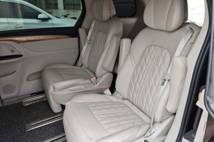 Used Buick GL8 2018 ES 28T Comfort Model China VI Standard Left Rear Seat