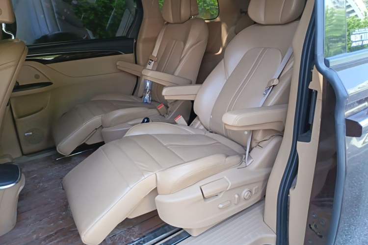 Used Buick GL8 2018 ES 28T Flagship Model China VI Standard Left Rear Seat