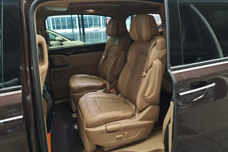 Used Buick GL8 2018 ES 28T Luxury Model China VI Standard Left Rear Seat