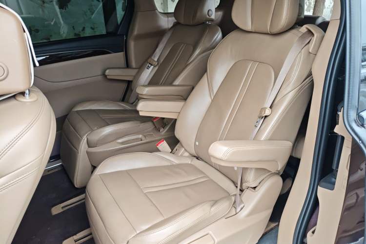 Used Buick GL8 2018 ES 28T Luxury Model China VI Standard Left Rear Seat