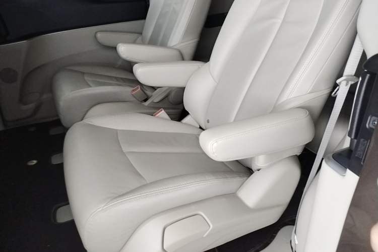 Used Buick GL8 2018 28T Luxury Model China VI Standard Left Rear Seat