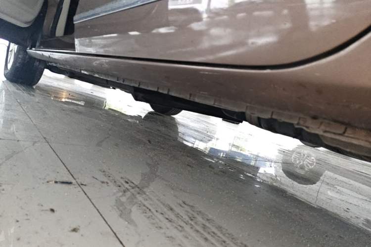 Used Buick GL8 2018 28T Luxury Model China VI Standard Left Side Sill