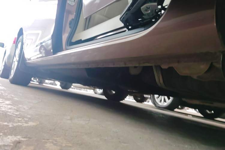 Used Buick GL8 2018 28T Luxury Model China VI Standard Left Side Sill