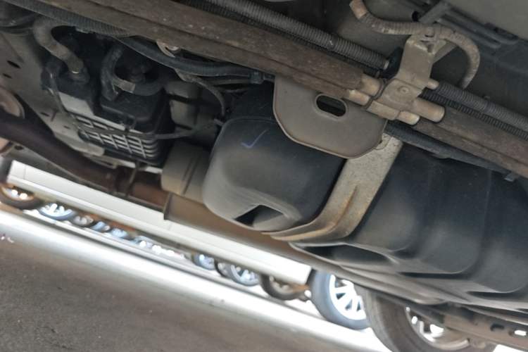 Used Buick GL8 2018 28T Luxury Model China VI Standard Left Side Sill