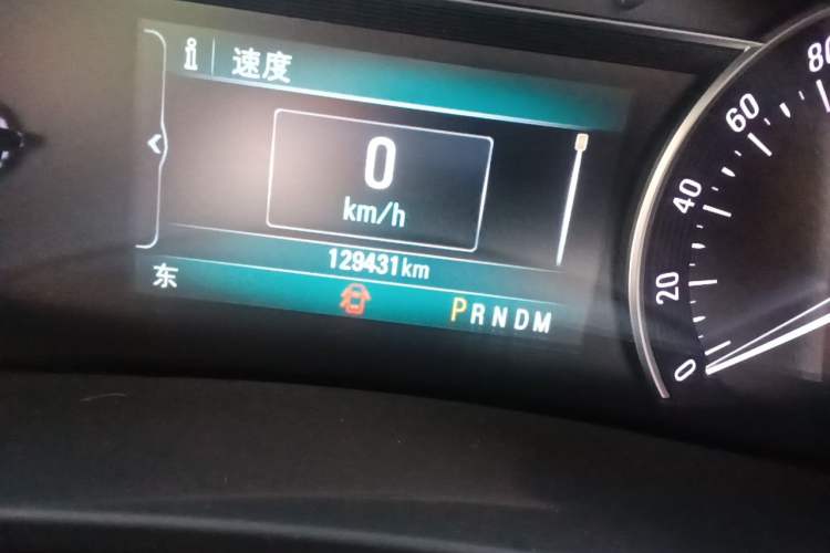 Used Buick GL8 2018 ES 28T Comfort Model China VI Standard Odometer Close Up