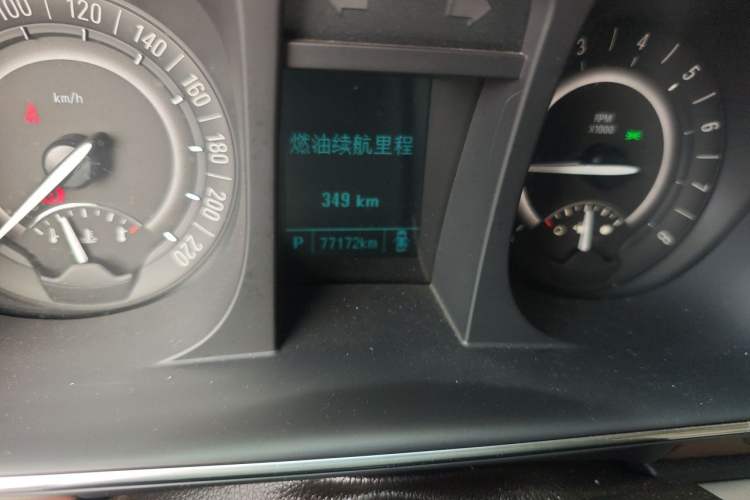Used Buick GL8 2018 28T Luxury Model China VI Standard Odometer Close Up