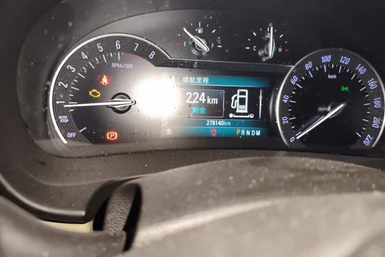 Used Buick GL8 2018 ES 28T Comfort Model China VI Standard Odometer Close Up