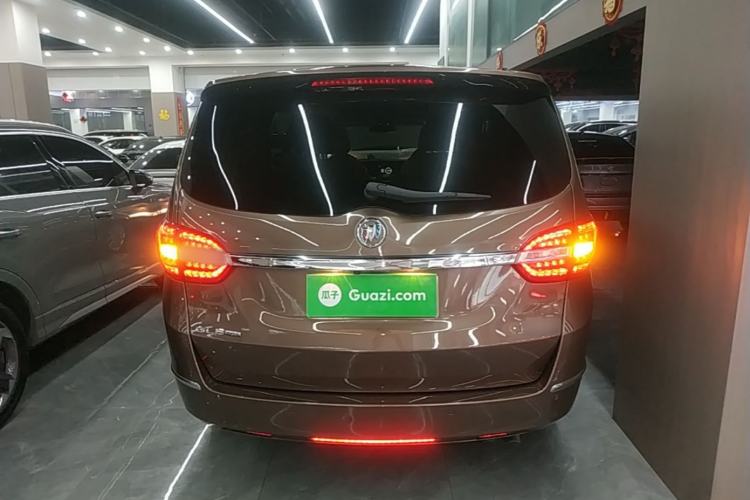 Used Buick GL8 2018 28T Luxury Model China VI Standard Rear