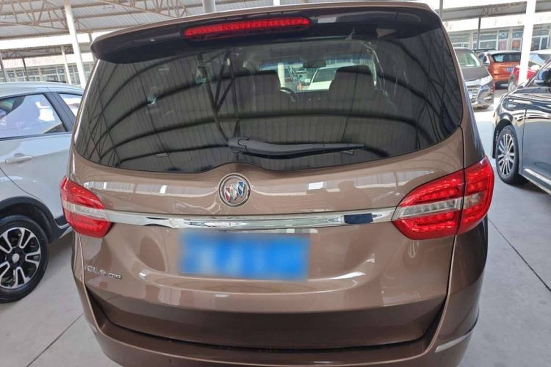Used Buick GL8 2018 28T Luxury Model China VI Standard Rear