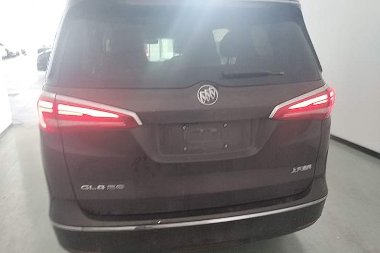Used Buick GL8 2018 ES 28T Flagship Model China VI Standard Rear