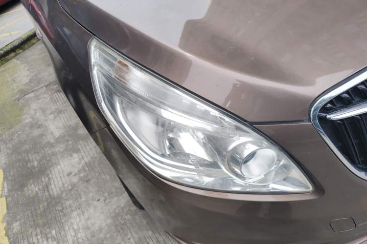 Used Buick GL8 2018 28T Comfort Model China VI Standard Right Front Headlight
