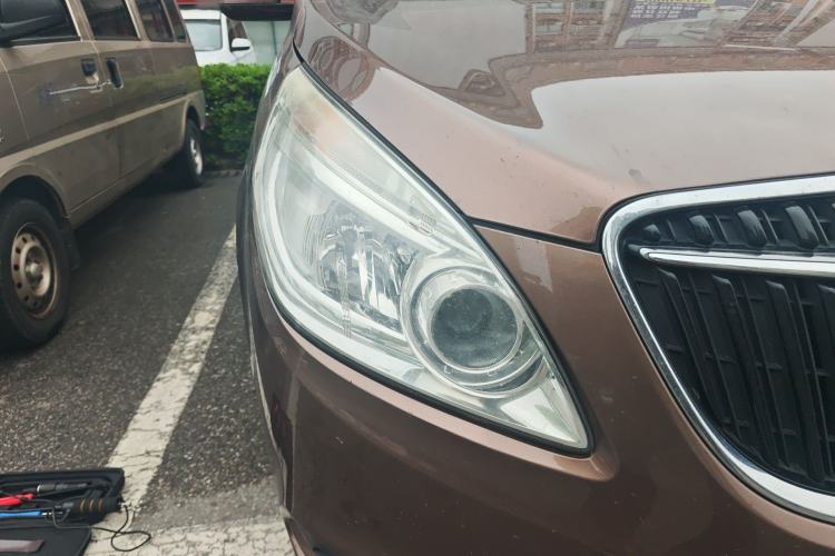 Used Buick GL8 2018 28T Luxury Model China VI Standard Right Front Headlight