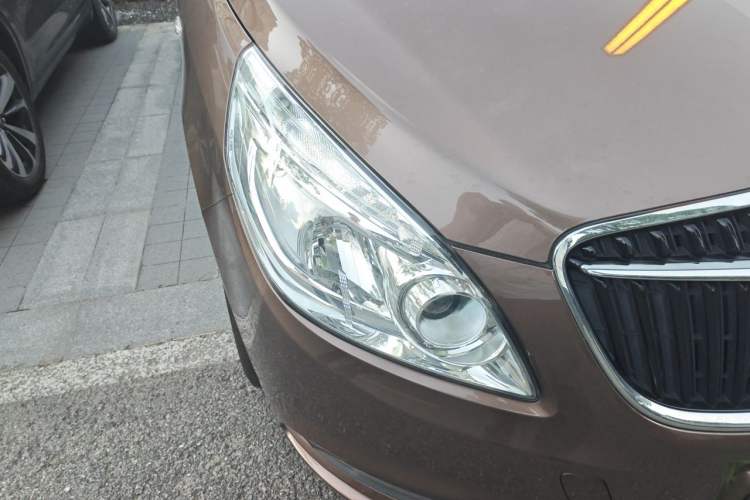 Used Buick GL8 2018 28T Prestige Version China VI Standard Right Front Headlight
