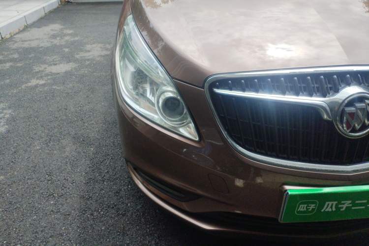 Used Buick GL8 2018 28T Luxury Model China VI Standard Right Front Headlight