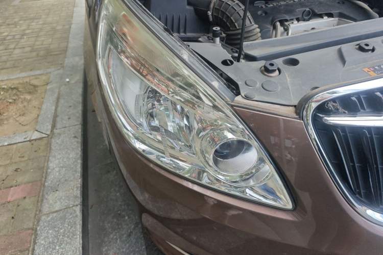 Used Buick GL8 2018 28T Luxury Model China VI Standard Right Front Headlight