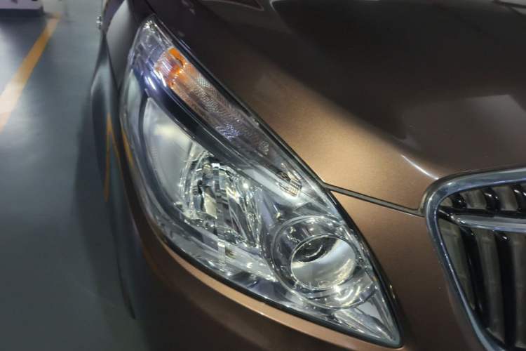 Used Buick GL8 2018 28T Luxury Model China VI Standard Right Front Headlight