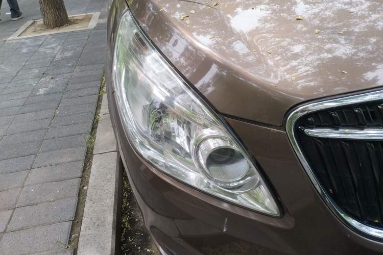 Used Buick GL8 2018 28T Luxury Model China VI Standard Right Front Headlight